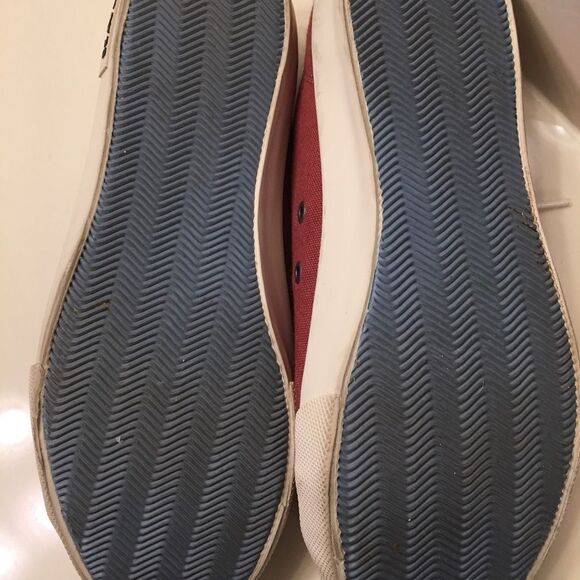 SUPER CUTE Rust Stitch Fix Fashion Sneakers - Picture 5 of 8